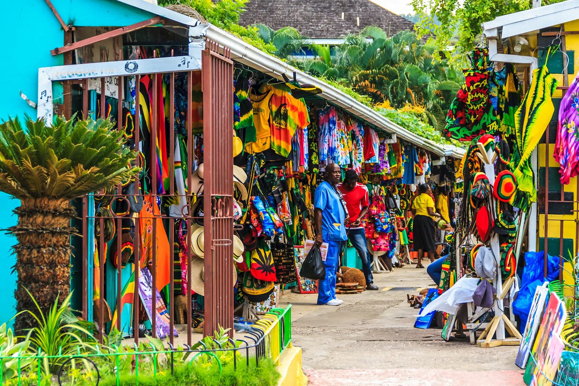 Exploring the Best Shopping Tours in Jamaica